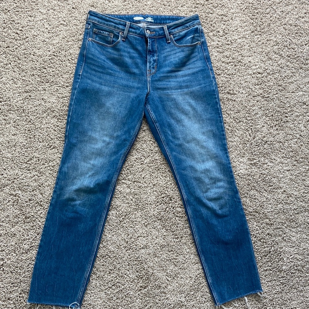 old Navy Power Slim Straight High Rise jeans with Secret-Slim Pockets size 10